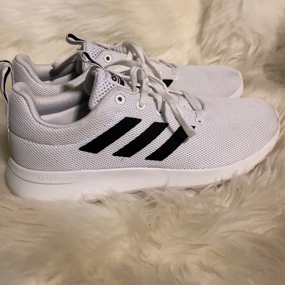 Adidas cloudfoam size 6 women’s fit like 7